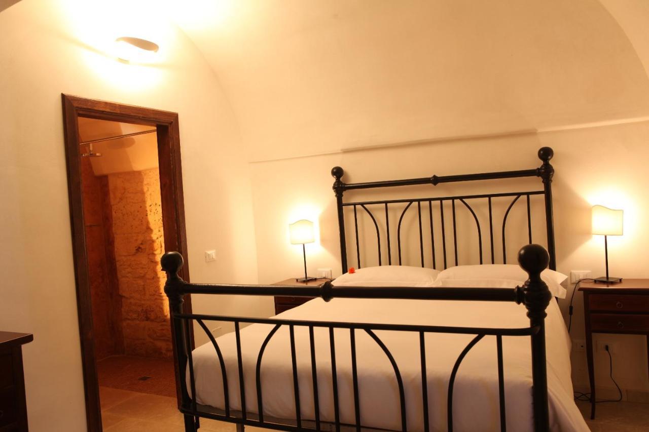 Masseria Boezio Ostuni Bed & Breakfast Торе Санта Сабина Стая снимка