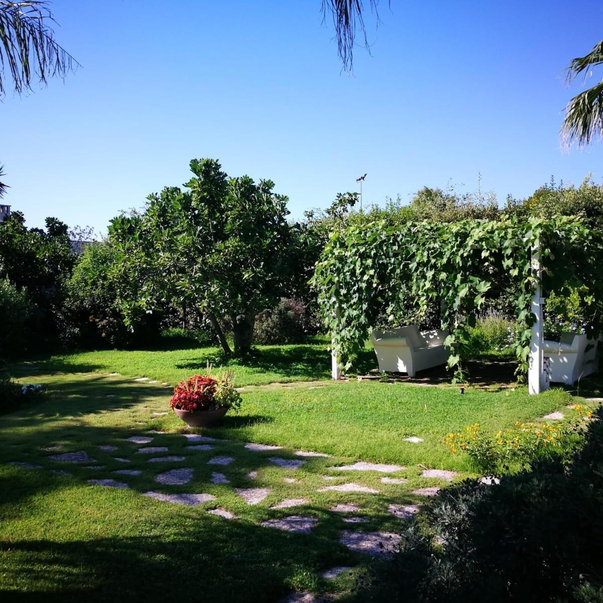 Masseria Boezio Ostuni Bed & Breakfast Торе Санта Сабина Екстериор снимка