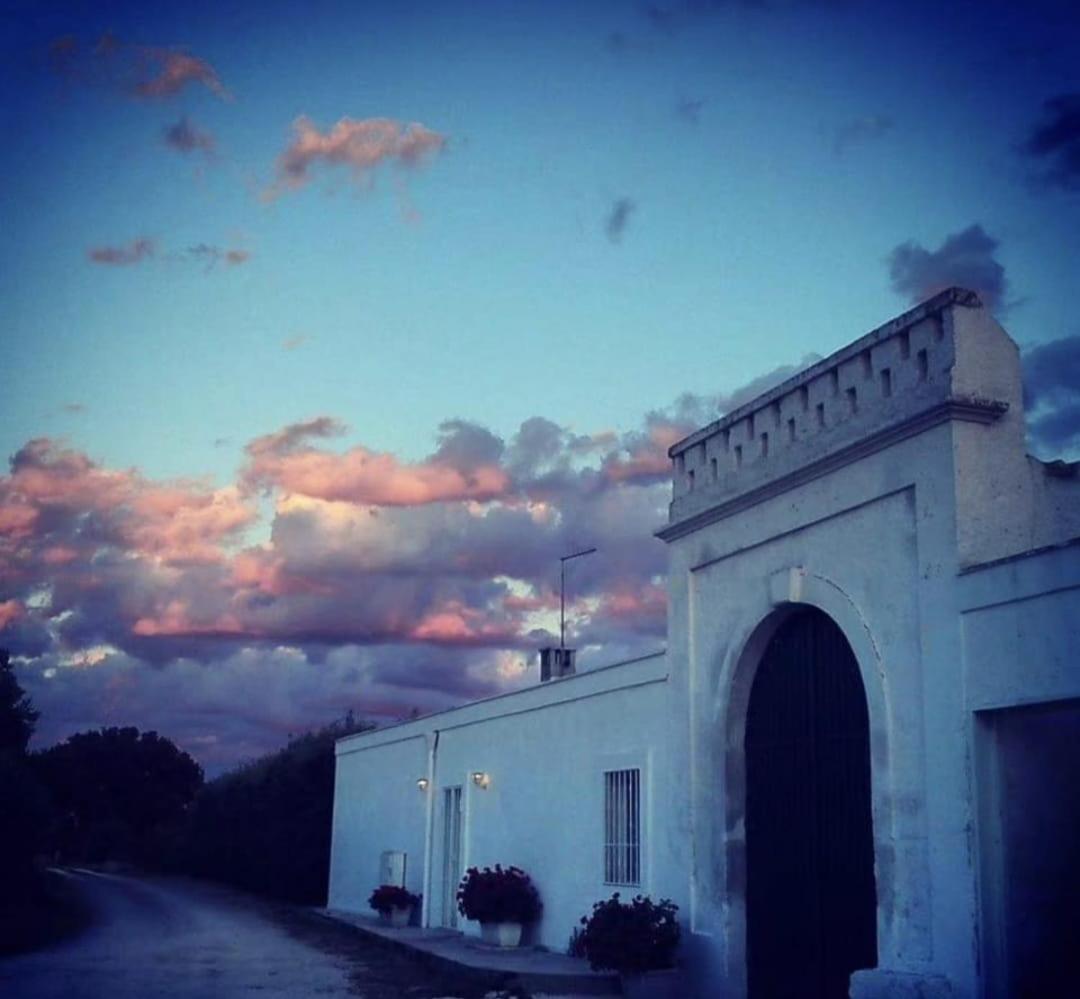 Masseria Boezio Ostuni Bed & Breakfast Торе Санта Сабина Екстериор снимка